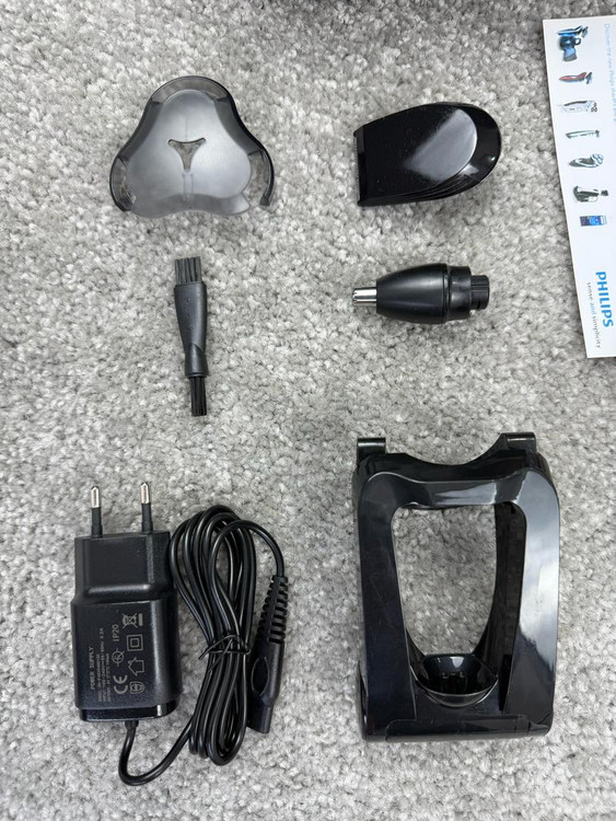 ریش تراش فیلیپس مدل RQ1250 سری سه کاره - استوک