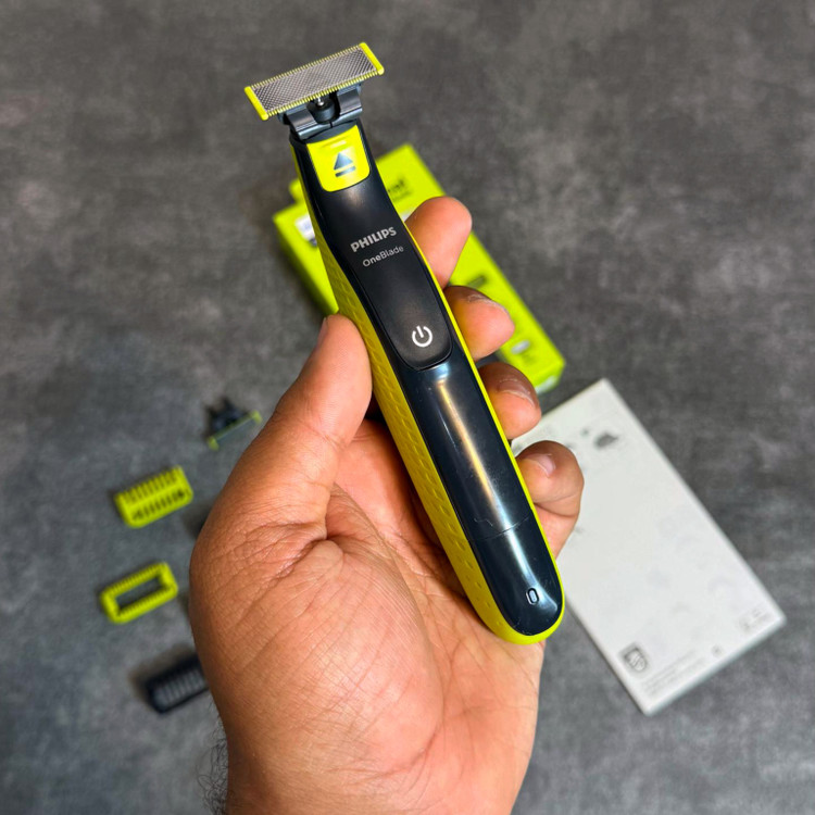 ماشین اصلاح موی صورت و بدن فیلیپس مدل OneBlade به همراه سری یدک QP2824/10 - استوک