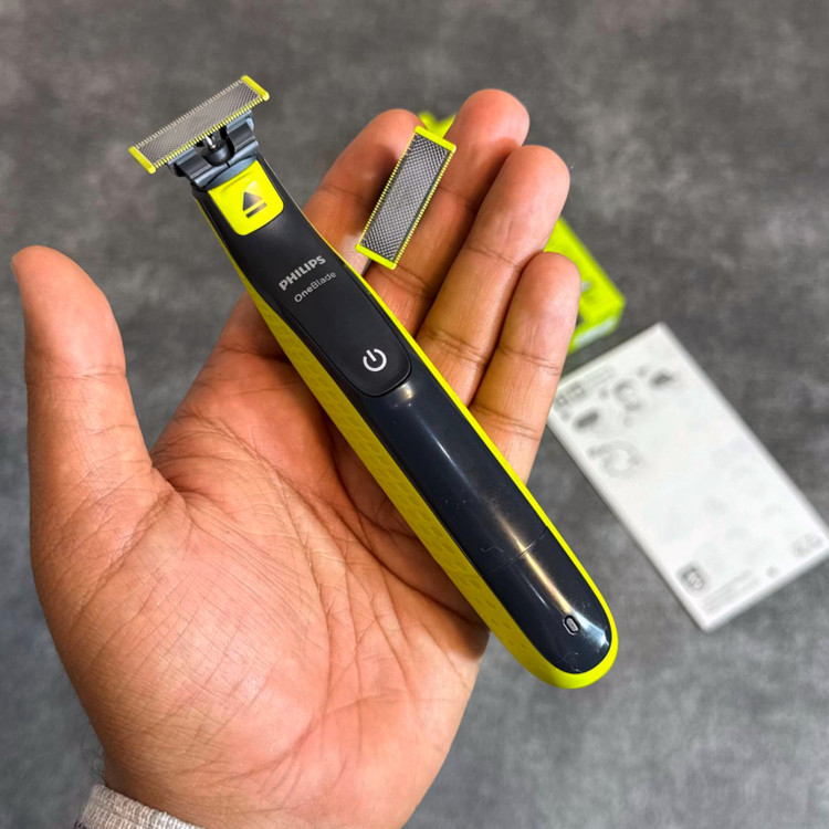 ماشین اصلاح موی صورت و بدن فیلیپس مدل OneBlade به همراه سری یدک QP2824/10 - استوک